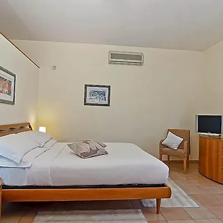 I Triangoli 3*