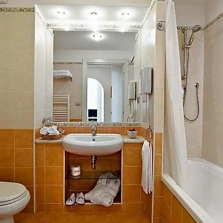 I Triangoli Aparthotel Rome
